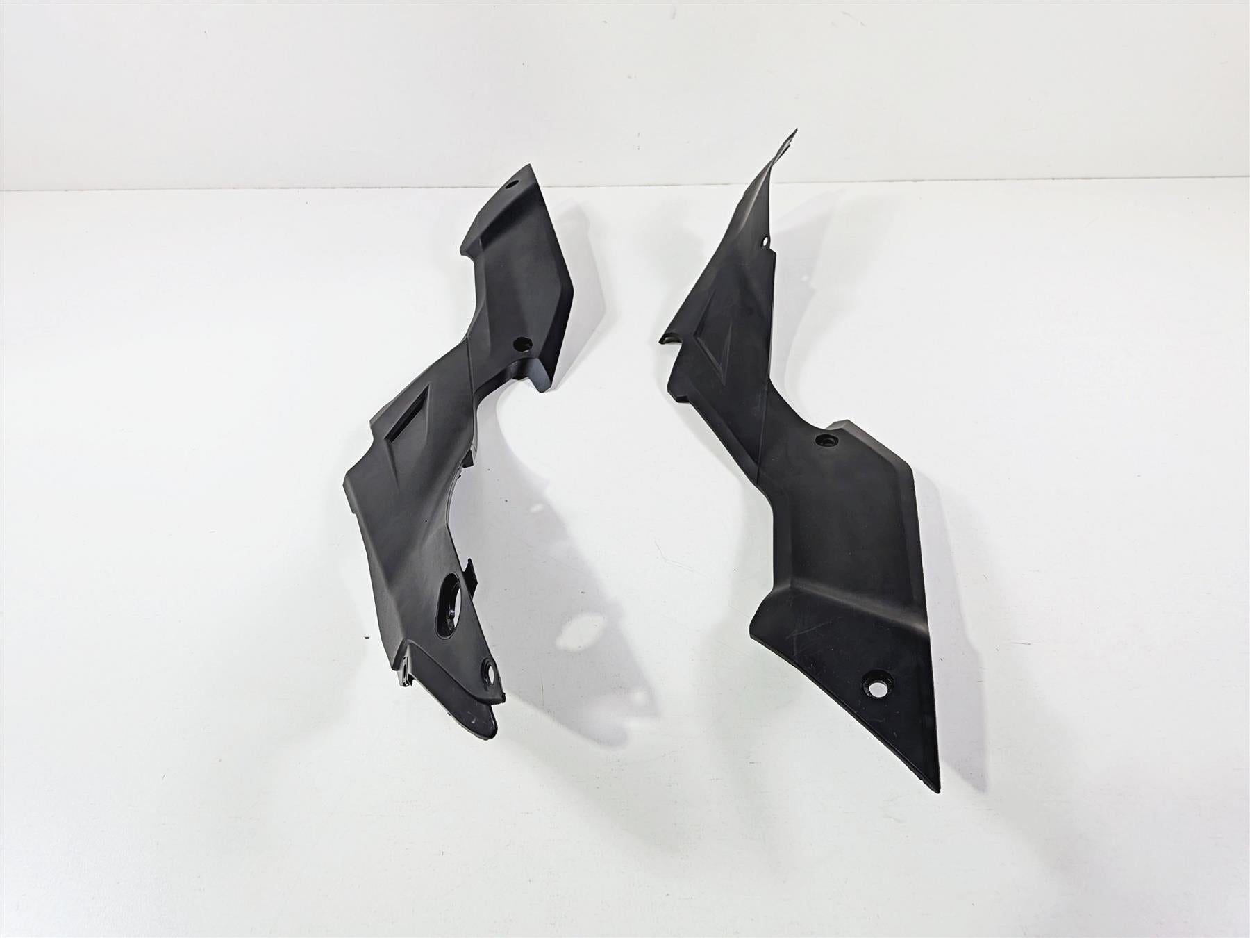2011 Ducati Streetfighter 1098 S Under Seat Side Cover Set 48211562A 48211572A {{ shop.shopifyCountryName }} - Mototech271