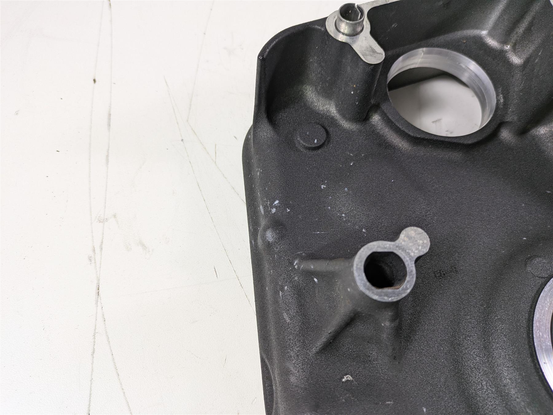 2015 Harley FXDL Dyna Low Rider Inner Primary Drive Clutch Cover -Mid 60661-06C {{ shop.shopifyCountryName }} - Mototech271