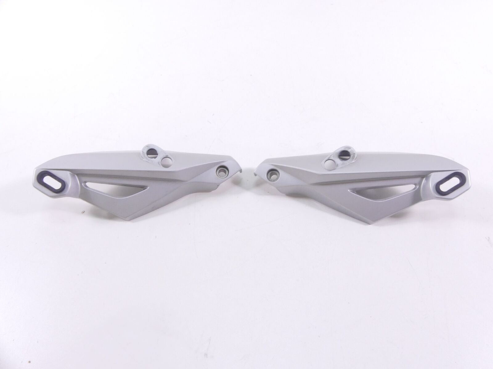 2008 BMW R1200R K27 Front Blinker Turn Signal Holder Mount Set 46637697224 {{ shop.shopifyCountryName }} - Mototech271