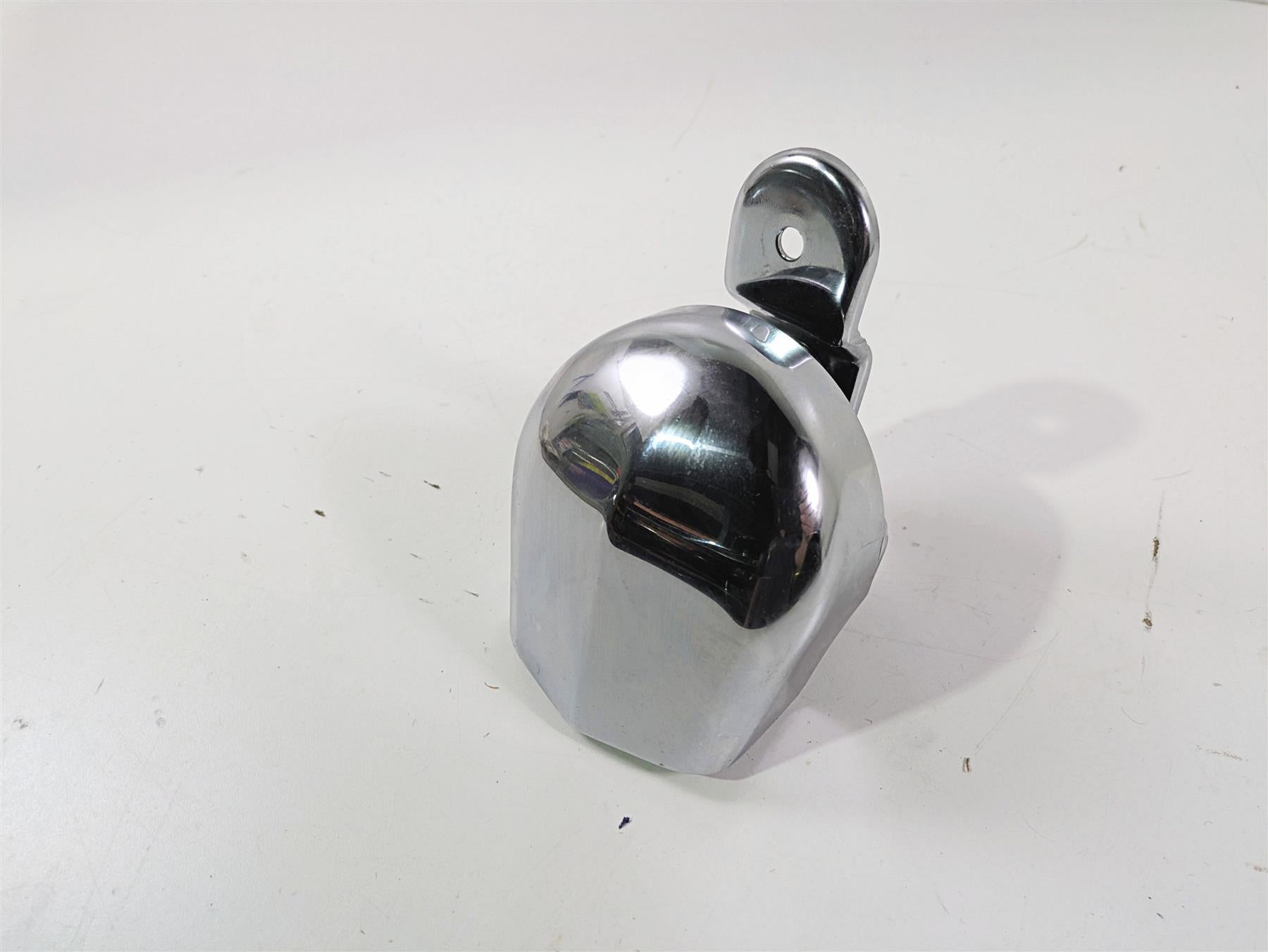 2010 Harley Touring FLHXSE CVO Street Glide Horn & Chrome Cover 69060-90H {{ shop.shopifyCountryName }} - Mototech271