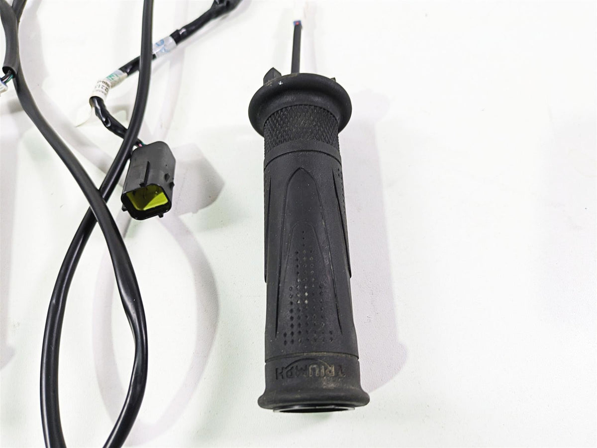 2024 Triumph Tiger 900 GT Heated Hand Grips Throttle & Sensor Set T2042078 {{ shop.shopifyCountryName }} - Mototech271