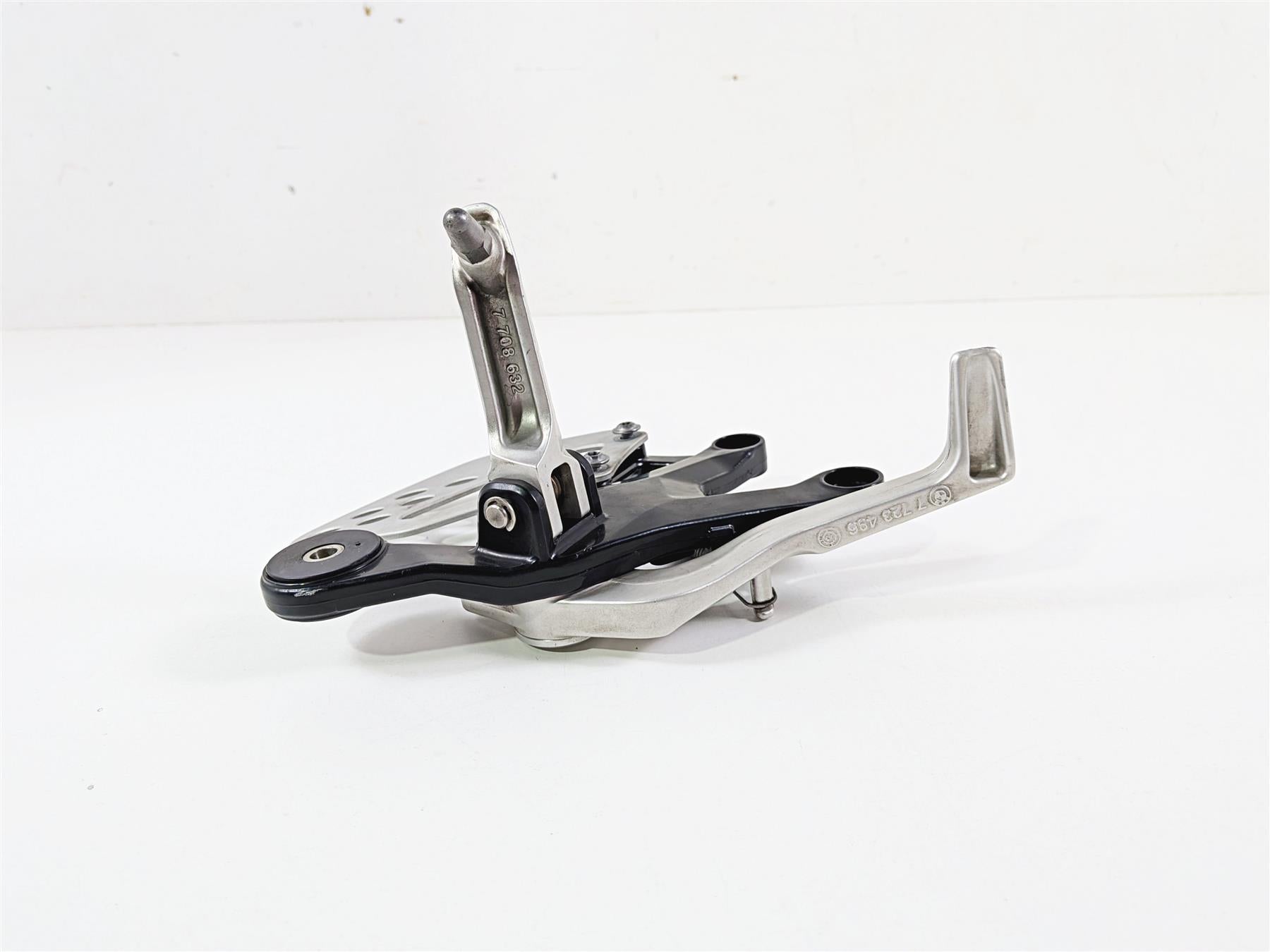 2014 BMW S1000RR K46 Right Front Foot Peg Set & Brake Pedal 46717708574 {{ shop.shopifyCountryName }} - Mototech271