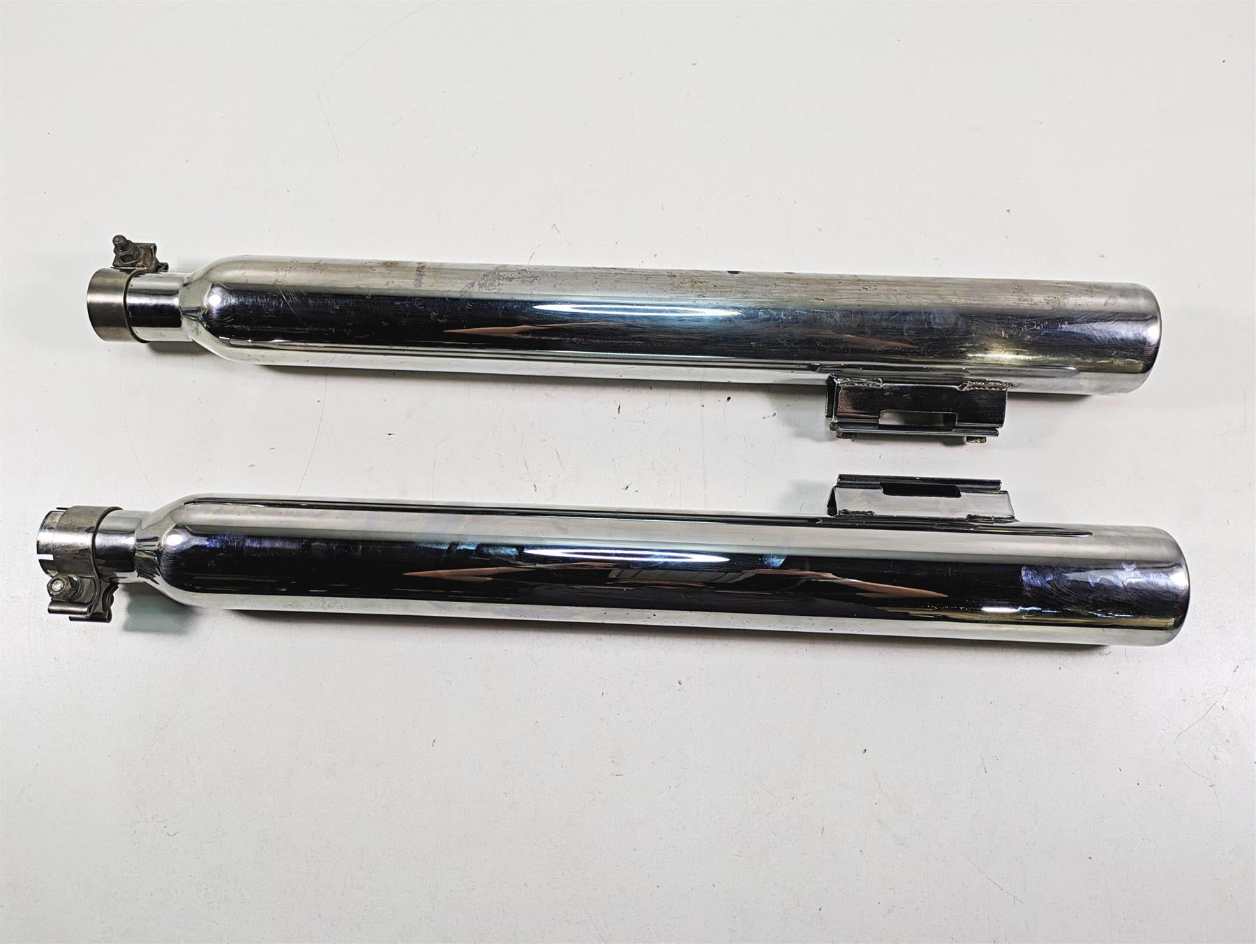 2006 Harley Touring FLHTCUI Electra Glide Exhaust Pipes Muffler 3" Outlet {{ shop.shopifyCountryName }} - Mototech271