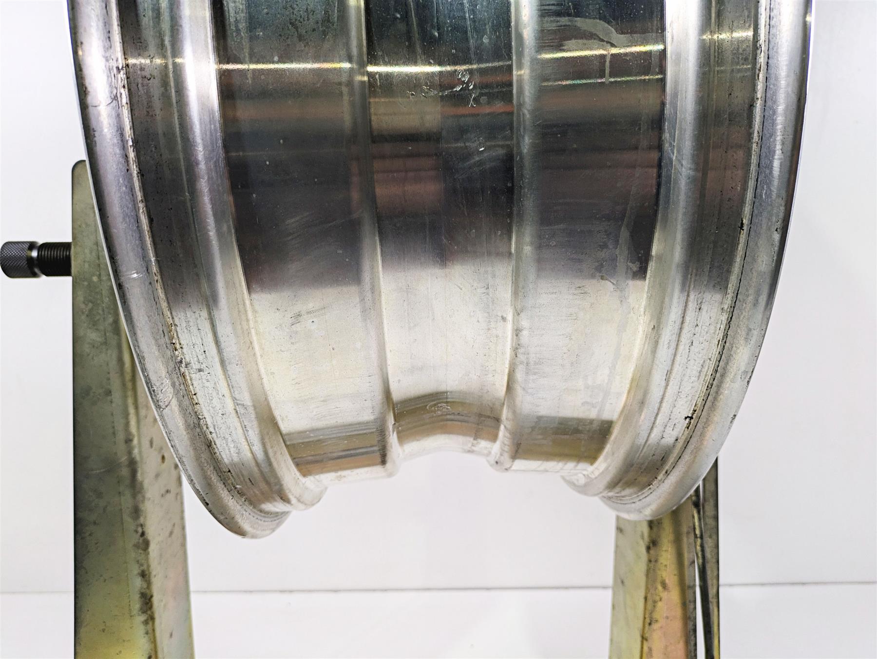 2009 Harley FXCWC Softail Rocker Straight 18x8 Rear Wheel Rim 41501-08 {{ shop.shopifyCountryName }} - Mototech271