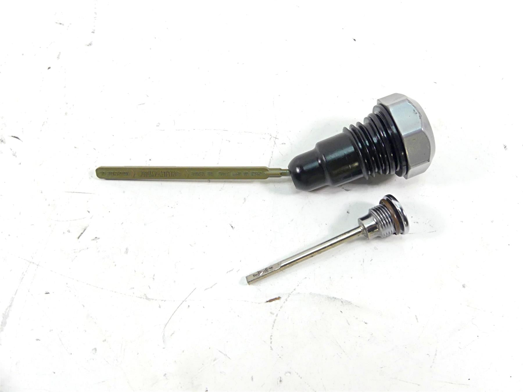 2008 Harley Touring FLHX Street Glide Oil Dip Stick Set 37065-06A 62849-07A {{ shop.shopifyCountryName }} - Mototech271