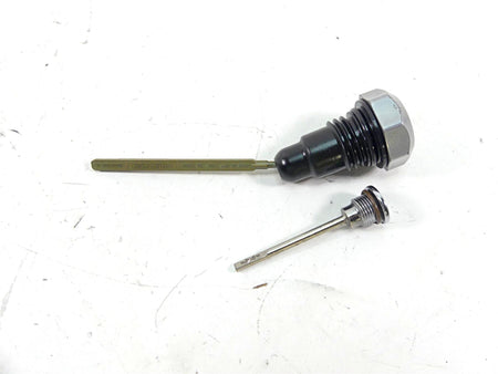 2008 Harley Touring FLHX Street Glide Oil Dip Stick Set 37065-06A 62849-07A {{ shop.shopifyCountryName }} - Mototech271
