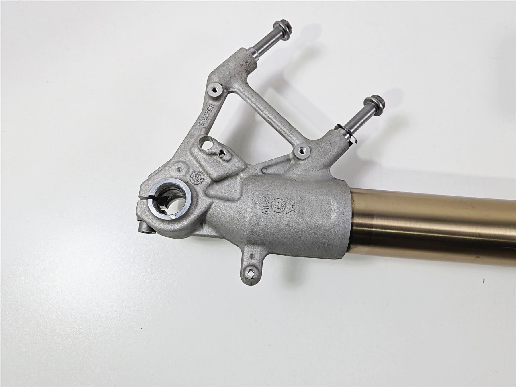 2023 BMW R1250RT RTP K52 Gold Front Left Fork Suspension Damper 31429467733 {{ shop.shopifyCountryName }} - Mototech271