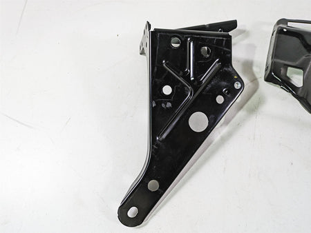 2020 Harley Touring FLHT Electra Glide Front Fairing Mounting Hardware 57000169A {{ shop.shopifyCountryName }} - Mototech271
