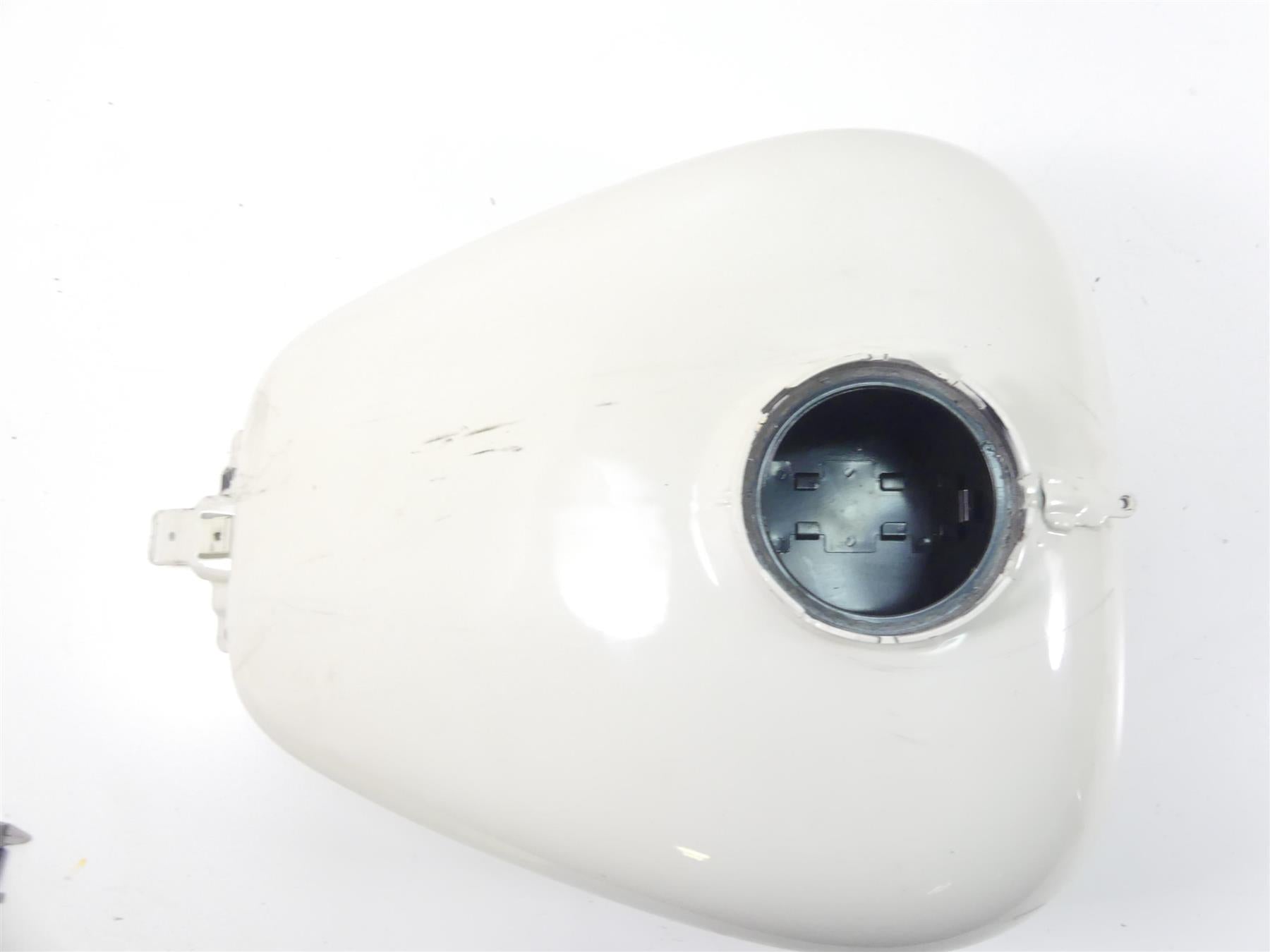2013 Harley Touring FLHTP Electra Glide Fuel Gas Petrol Tank - No Dent 61356-08 {{ shop.shopifyCountryName }} - Mototech271
