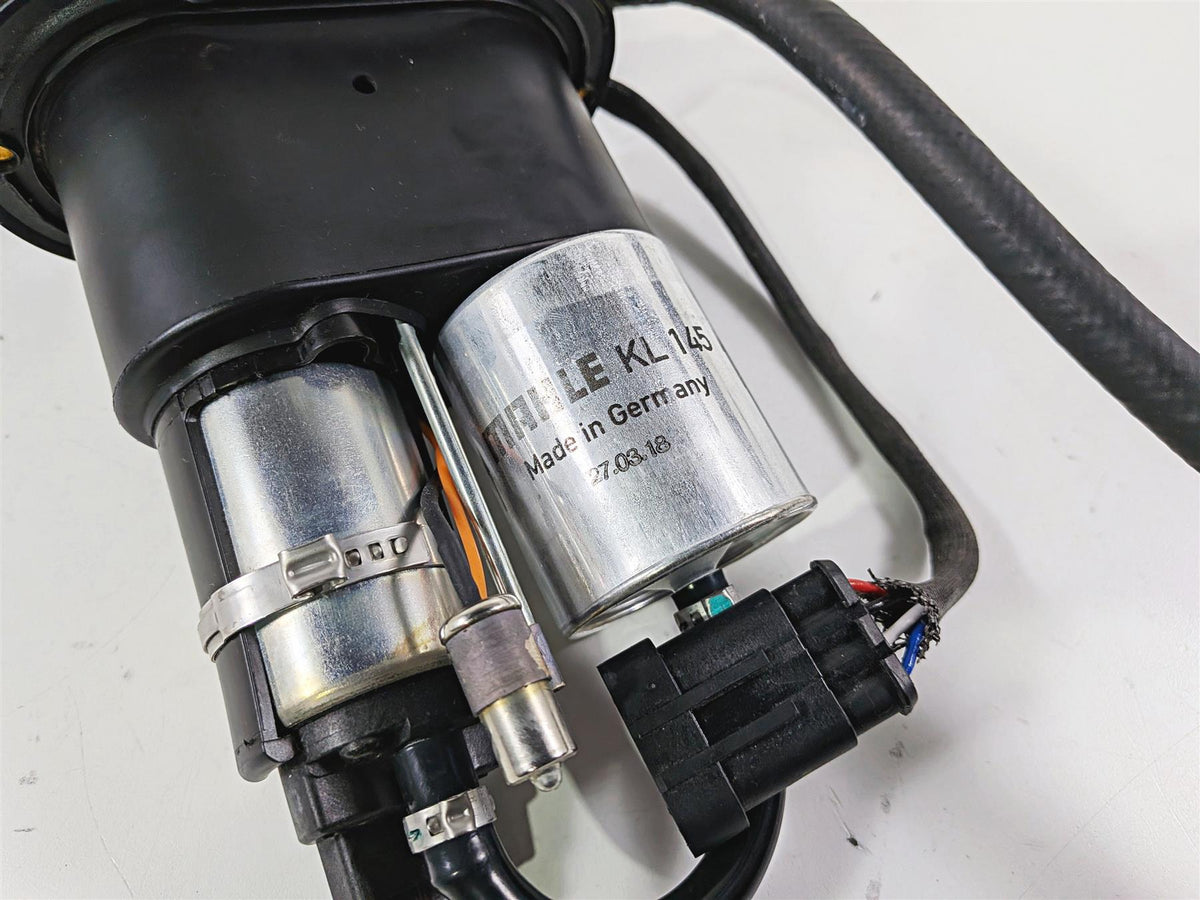 2018 Aprilia RSV4 RR Fuel Gas Petrol Pump -Tested B043925 {{ shop.shopifyCountryName }} - Mototech271