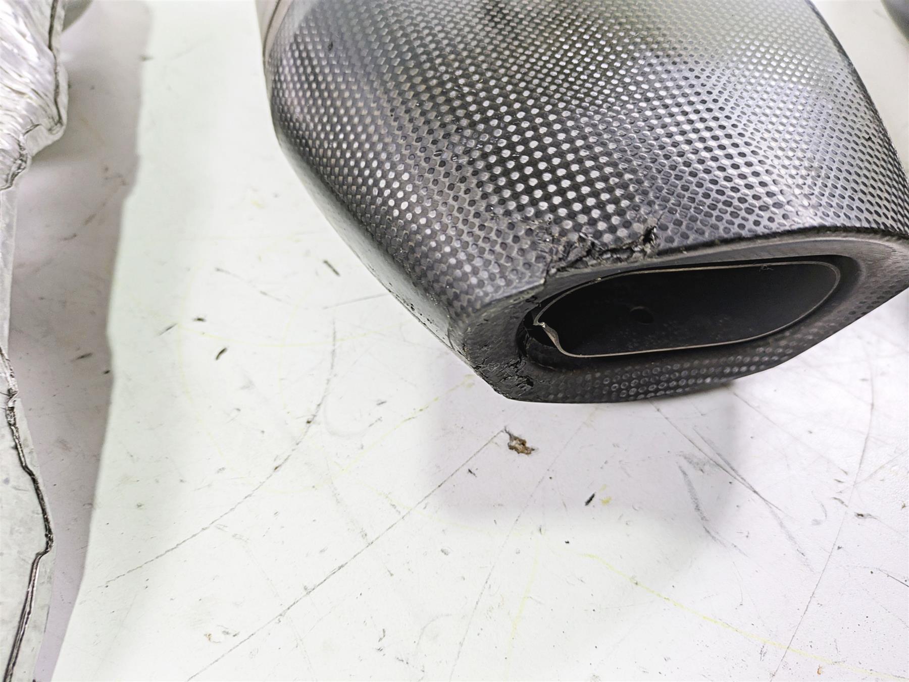 2012 Triumph Daytona 675 Akrapovic Exhaust Slip On Muffler - Read S-T675SO3-HACT {{ shop.shopifyCountryName }} - Mototech271