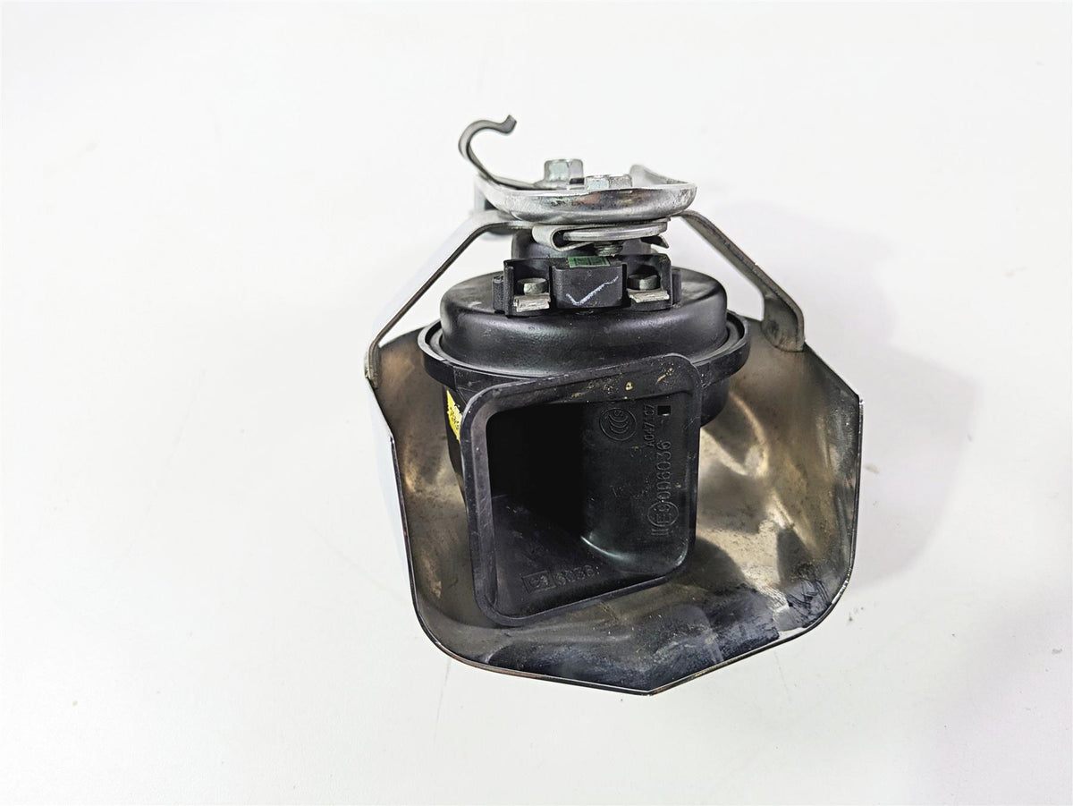 2017 Harley Softail Heritage Classic FLSTC Horn & Cover 61300478A 69060-90H {{ shop.shopifyCountryName }} - Mototech271