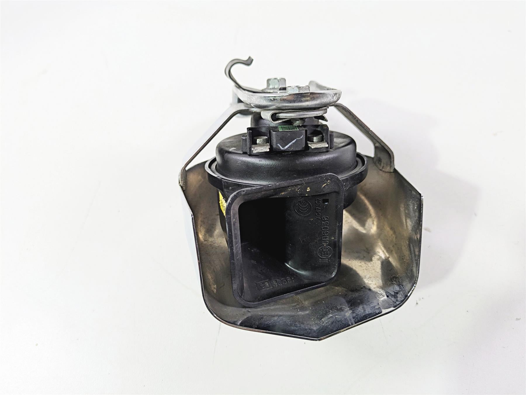 2017 Harley Softail Heritage Classic FLSTC Horn & Cover 61300478A 69060-90H {{ shop.shopifyCountryName }} - Mototech271