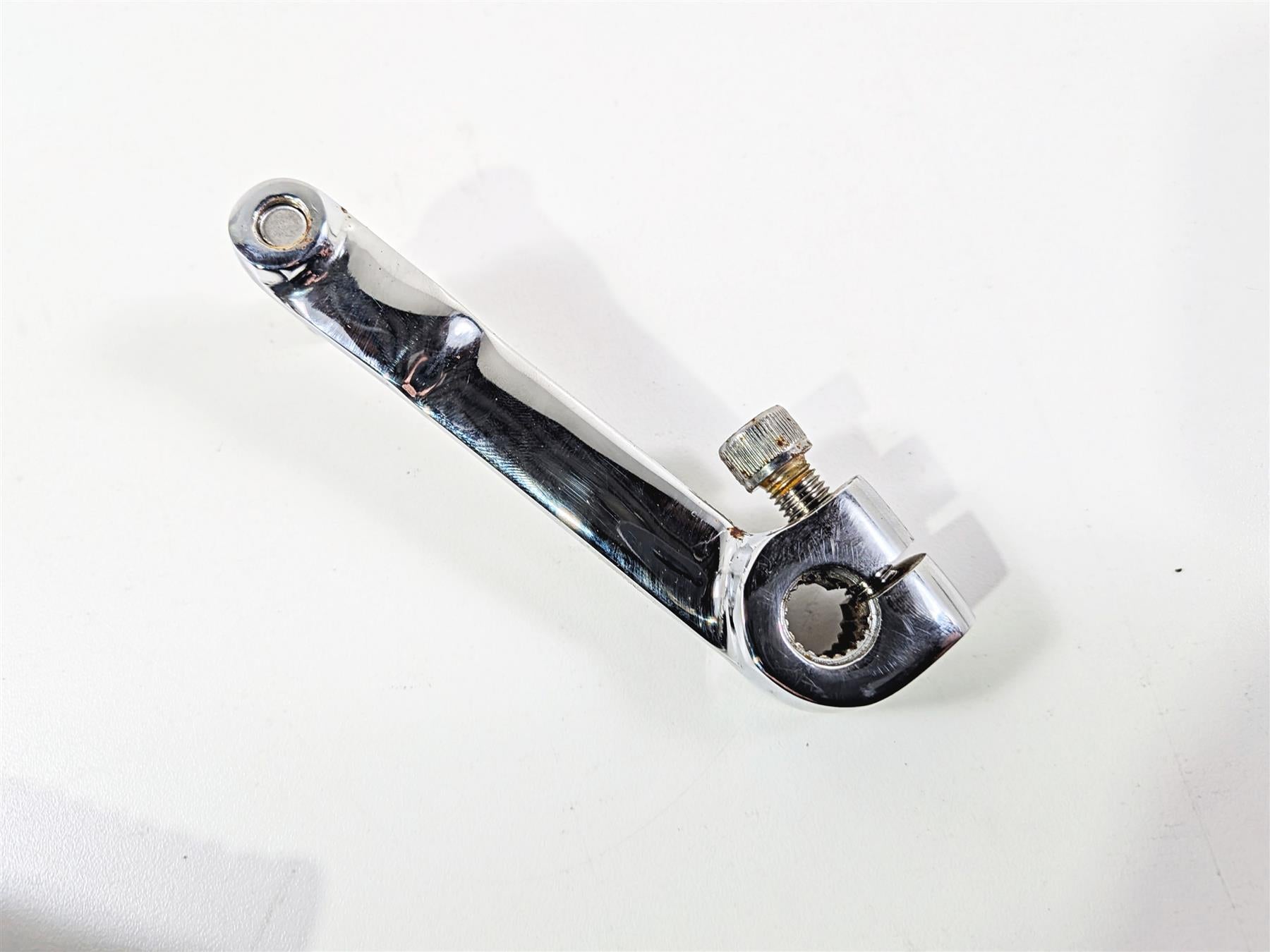 2014 Harley FXDL Dyna Low Rider Left Rider Mid Footpeg & Shifter 50500279 {{ shop.shopifyCountryName }} - Mototech271