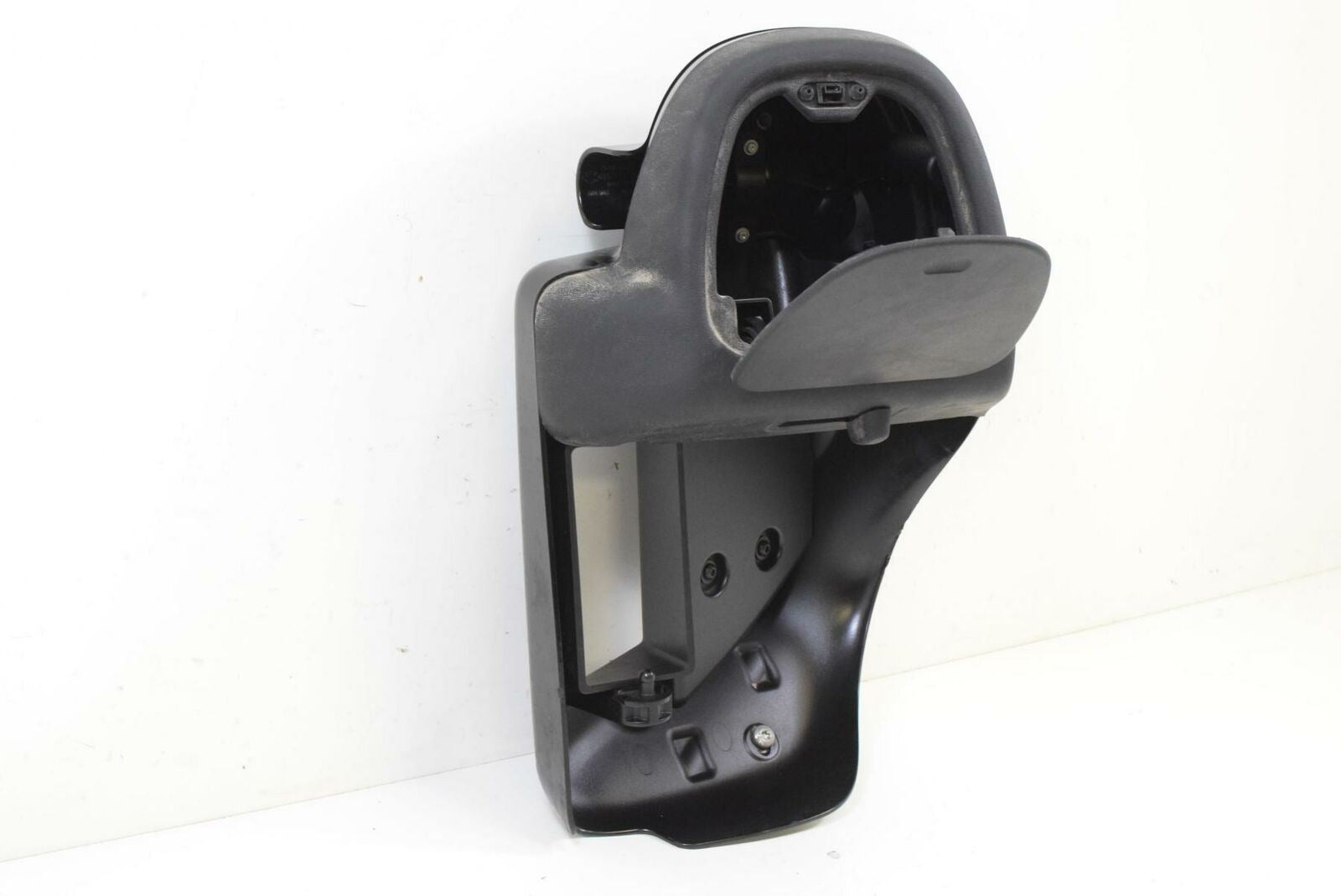 2016 Harley Touring FLHTCU Electra Glide Right Lower Leg Fairing Cover 57100114 {{ shop.shopifyCountryName }} - Mototech271