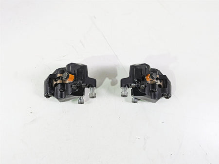 2017 Indian Chieftain Limited Front Brake Caliper Set 1912390 1912391 {{ shop.shopifyCountryName }} - Mototech271