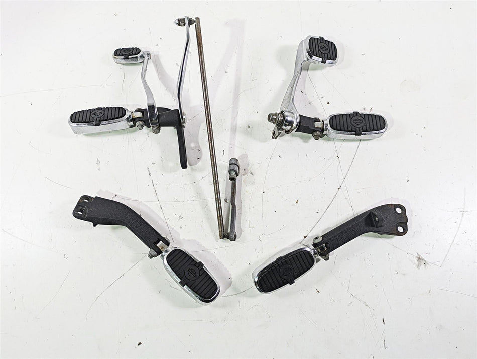 2007 Harley FXDWG Dyna Wide Glide Crested Footpeg Shift Brake Pedal Set 33693-03 {{ shop.shopifyCountryName }} - Mototech271