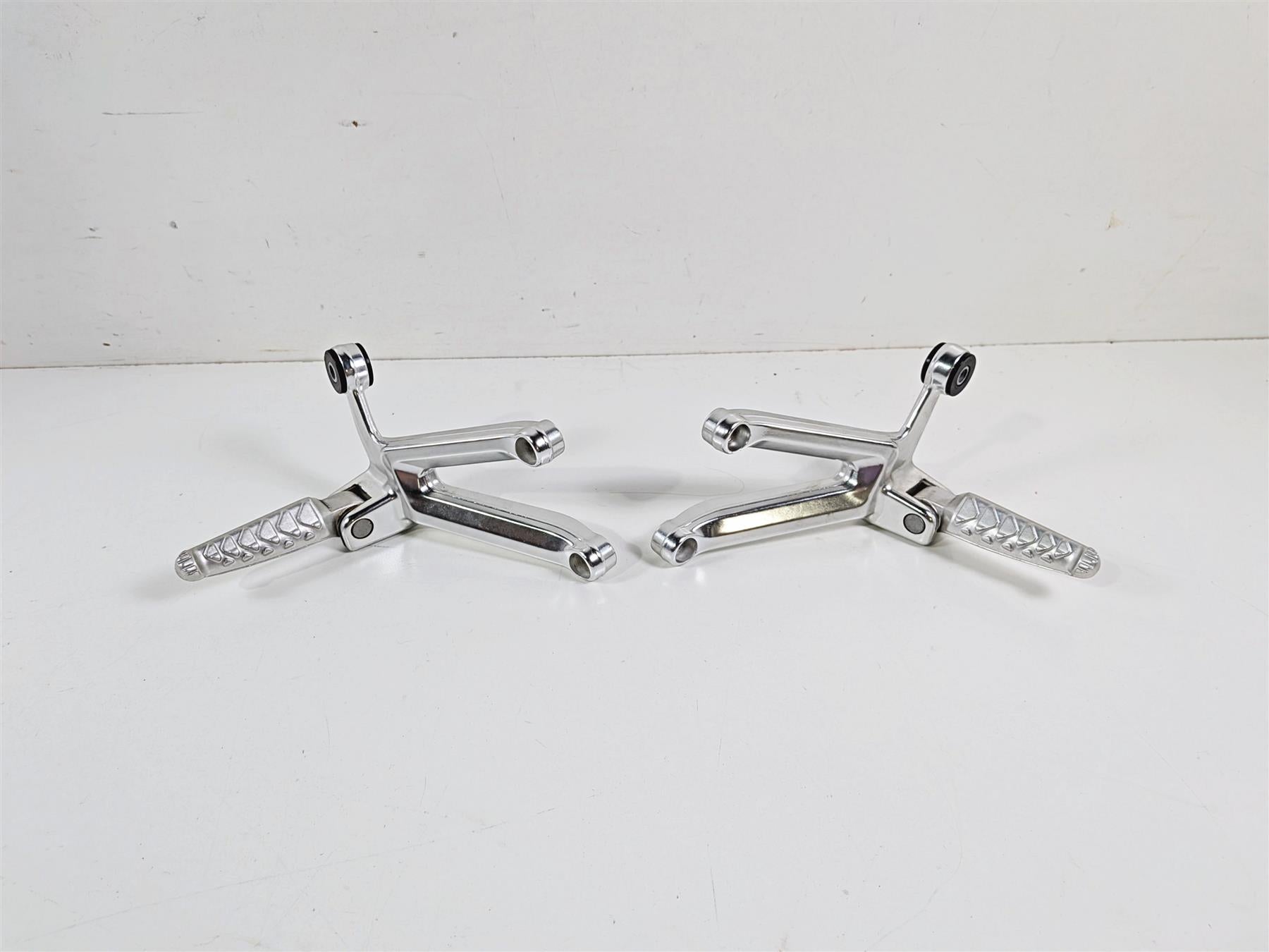 2008 Aprilia RSVR 1000 Factory Passenger Foot Peg Set READ AP8154071 AP8154072 {{ shop.shopifyCountryName }} - Mototech271