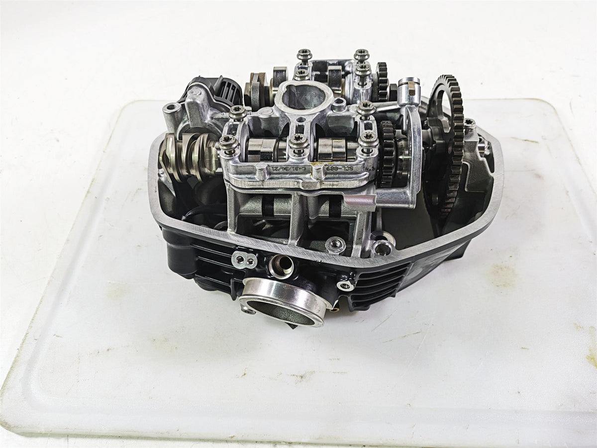 2022 BMW R1250 RT K052 Right Cylinder Head Cylinderhead -Read 11128504124 {{ shop.shopifyCountryName }} - Mototech271