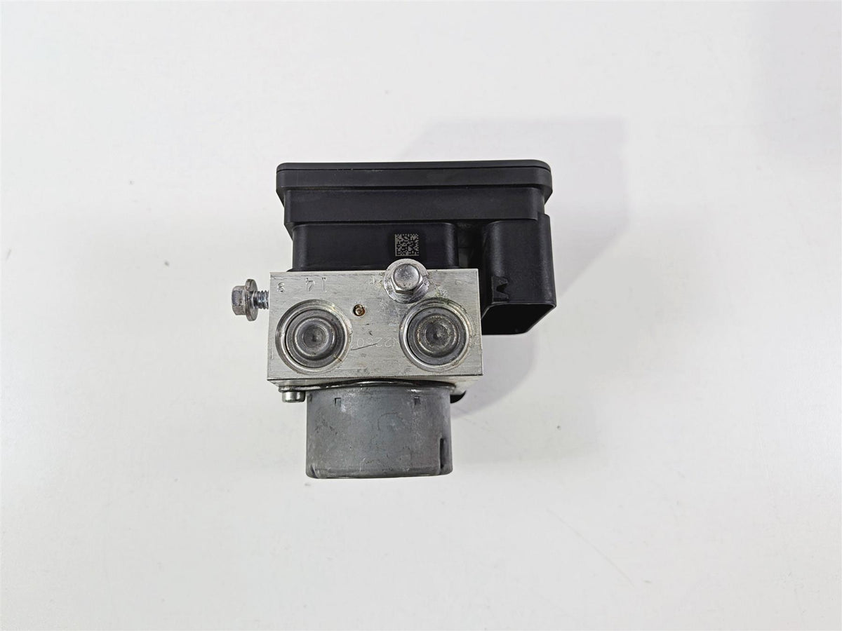 2022 Triumph Tiger 900 GT Pro Abs Brake Pump Unit Module T2029921 T2029920 {{ shop.shopifyCountryName }} - Mototech271