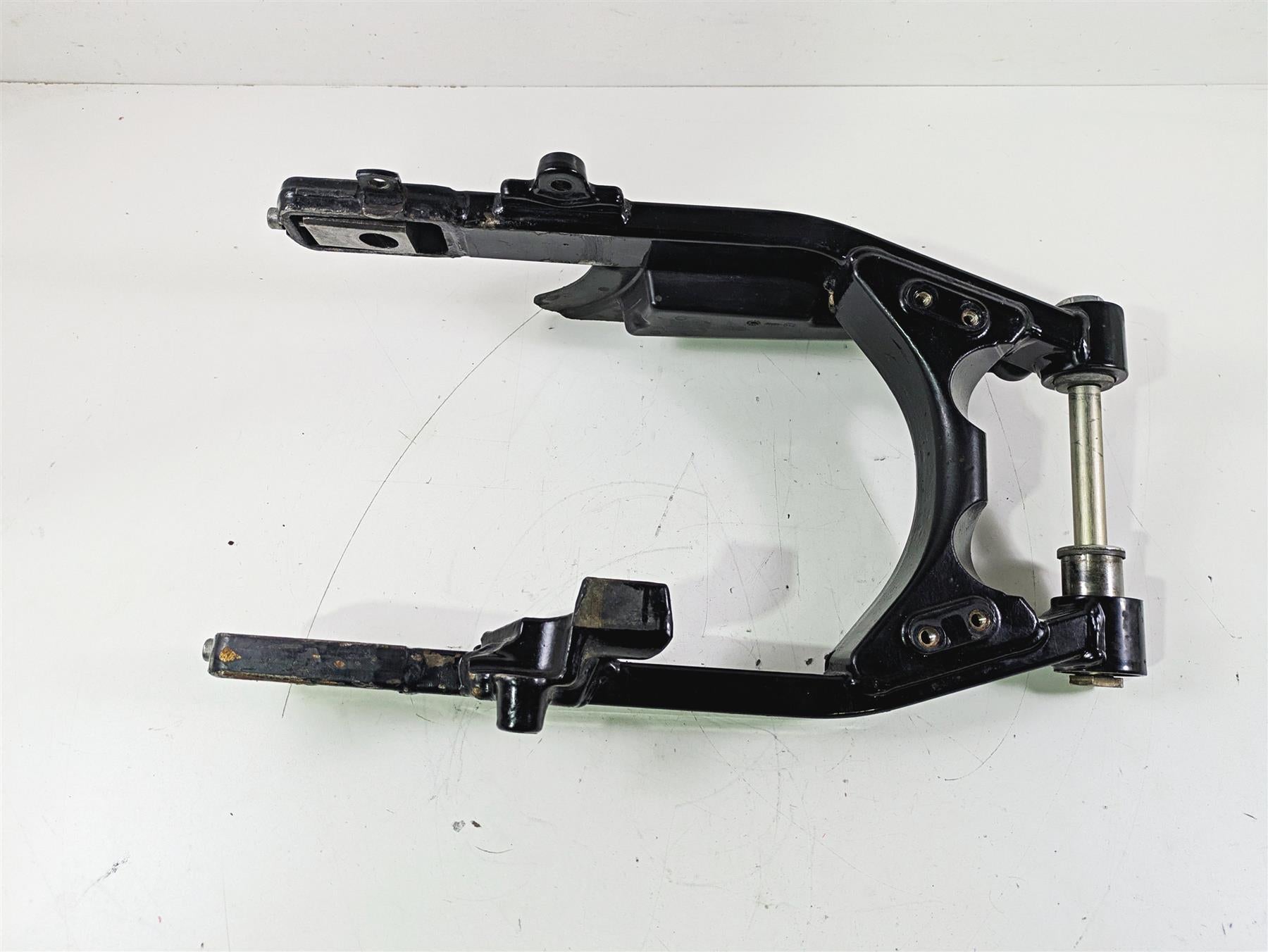 2011 Harley FXDC Dyna Super Glide Rear Swingarm Swing Arm 47820-10 {{ shop.shopifyCountryName }} - Mototech271