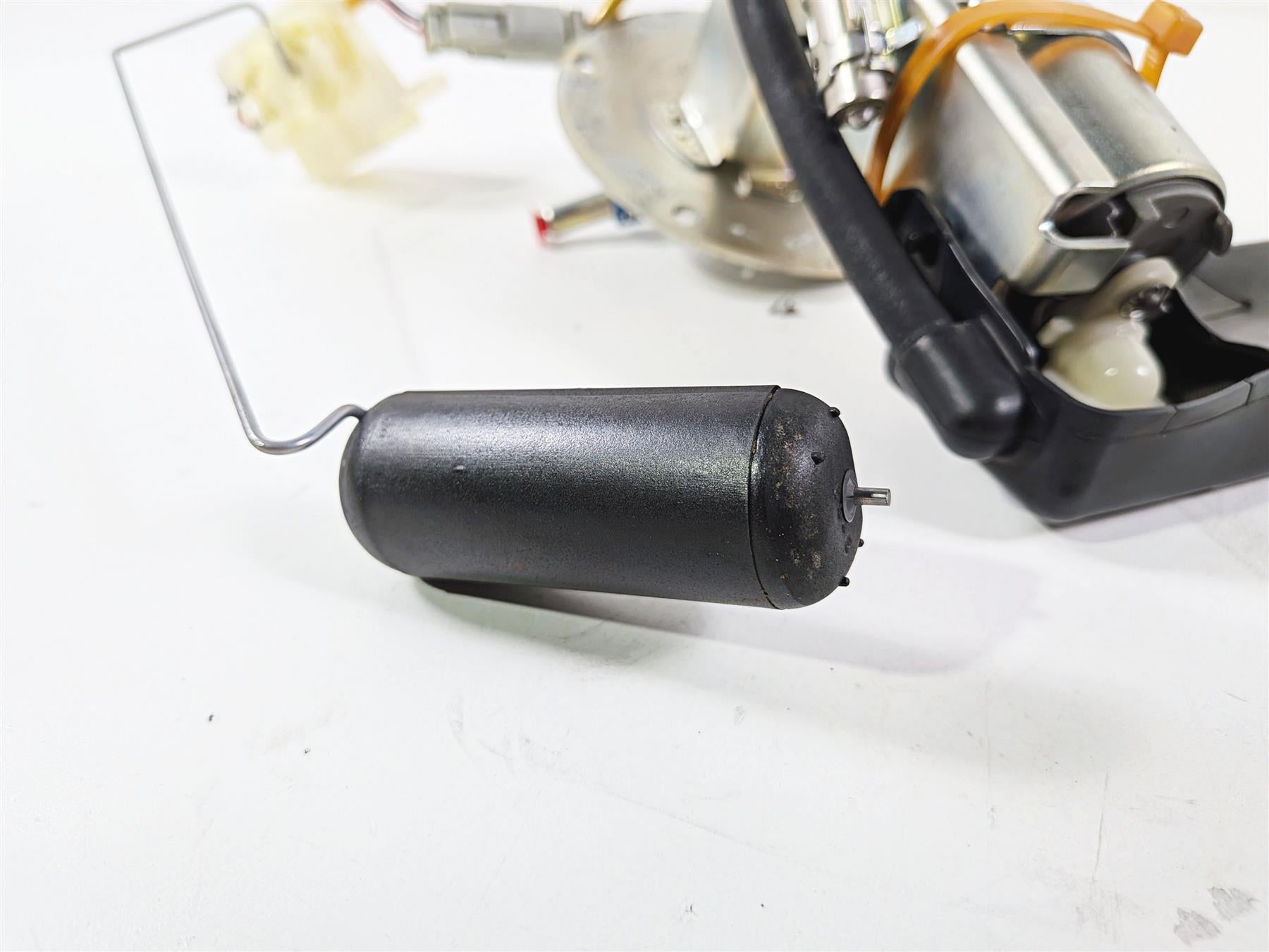 2014 Suzuki M109R VZR1800 Boulevard Fuel Gas Petrol Pump & Sender 15100-48G10 {{ shop.shopifyCountryName }} - Mototech271
