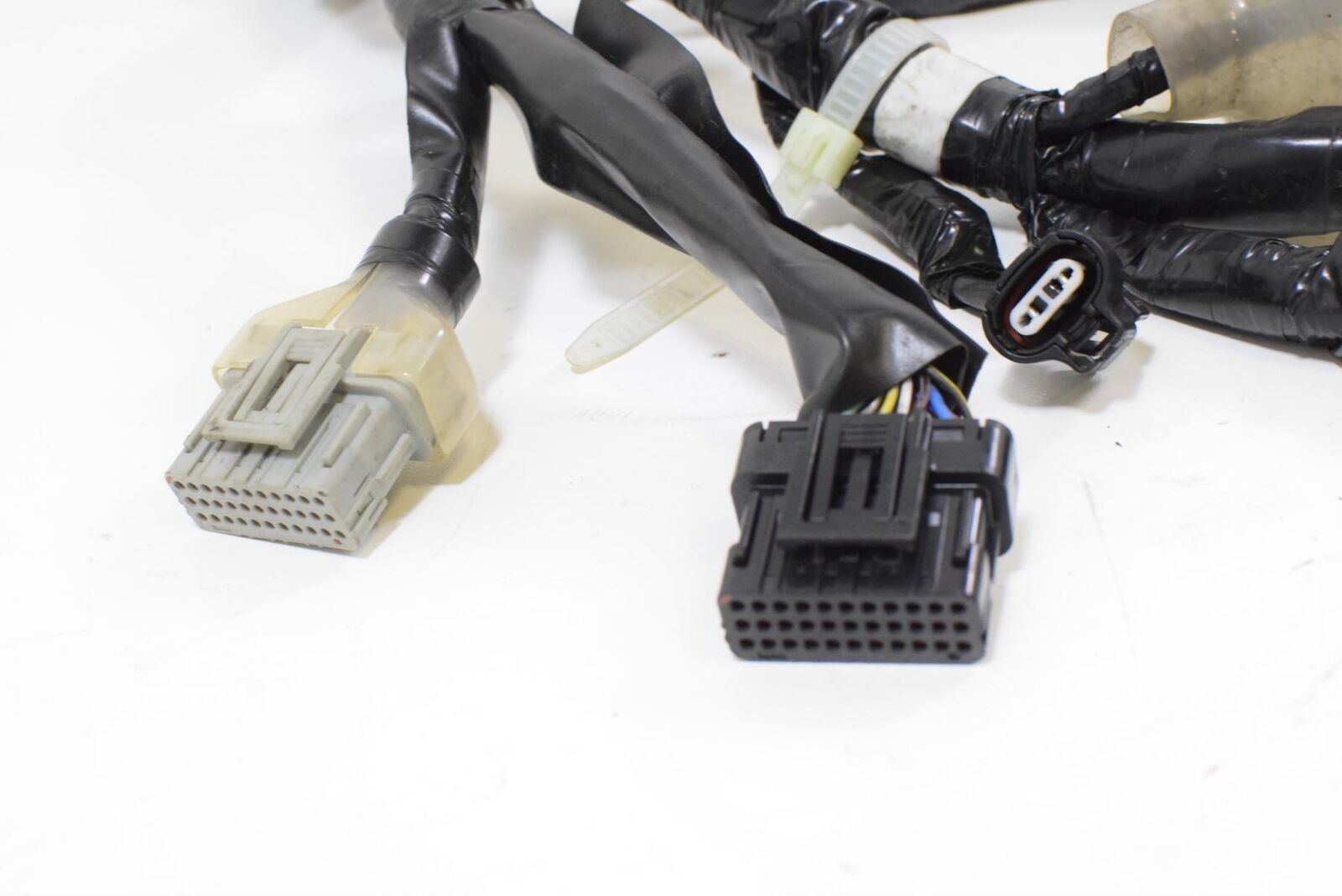 2013 Honda GL1800 B Goldwing Main Wiring Harness Loom NO CUTS 3210A-MJG-7701 {{ shop.shopifyCountryName }} - Mototech271