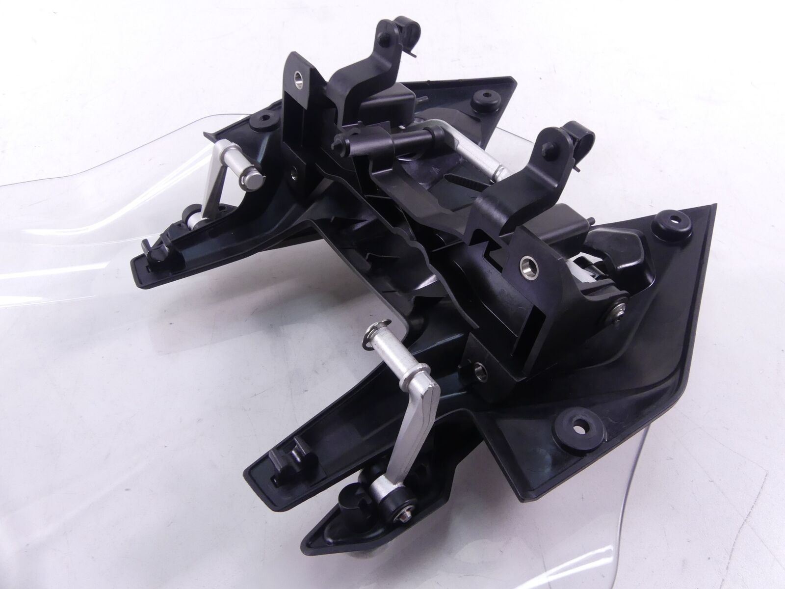 2016 BMW R1200RS K54 Windshield & Mount Holder Bracket Set 46638545307 {{ shop.shopifyCountryName }} - Mototech271