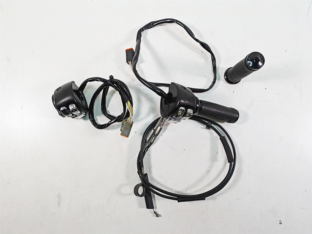 2006 Harley Sportster XL1200 Hand Control Switch + Chrome Button Set 71597-96B {{ shop.shopifyCountryName }} - Mototech271