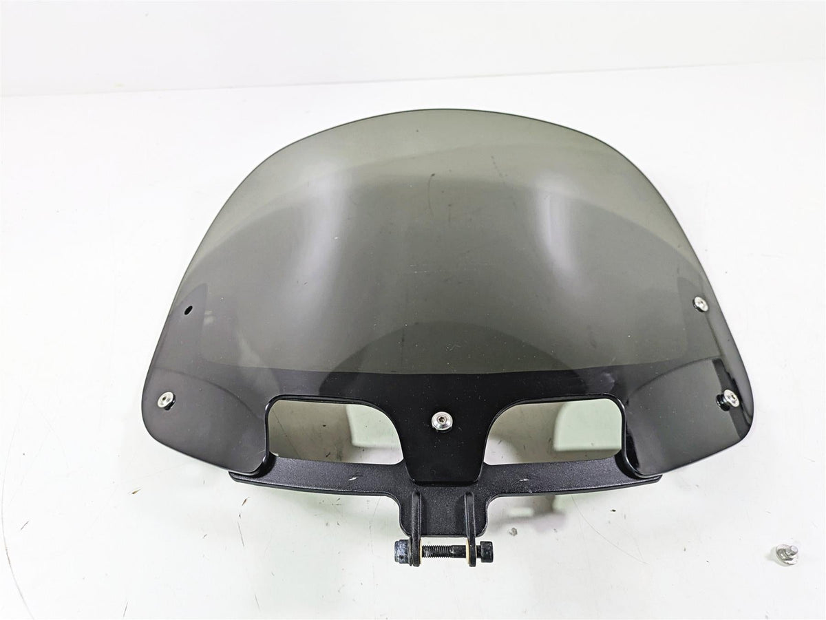 2018 Indian Chieftain Limited Short Windshield Wind Shield & Bracket 2881797 {{ shop.shopifyCountryName }} - Mototech271
