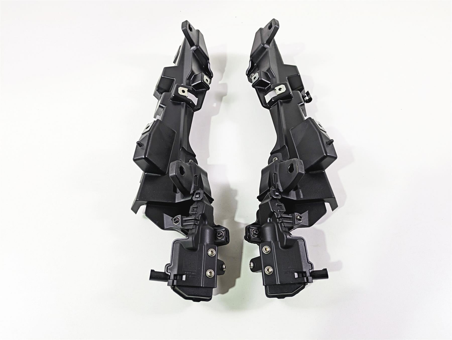 2019 BMW R1250RT K52 Saddlebag Mount Holder Set 46547728665 46547728666 {{ shop.shopifyCountryName }} - Mototech271