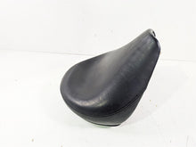 Load image into Gallery viewer, 2005 Yamaha XVS650 V-Star Driver Seat Saddle 5BN-24710-10-00 5BN-24710-11-00 | Mototech271
