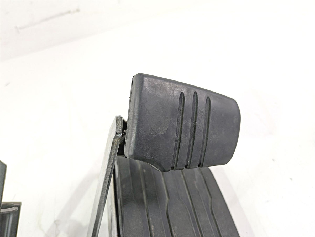 2008 Yamaha XVS1300 V-Star Tourer Right Floorboard Brake Pedal 3D8-27420-00-00 {{ shop.shopifyCountryName }} - Mototech271