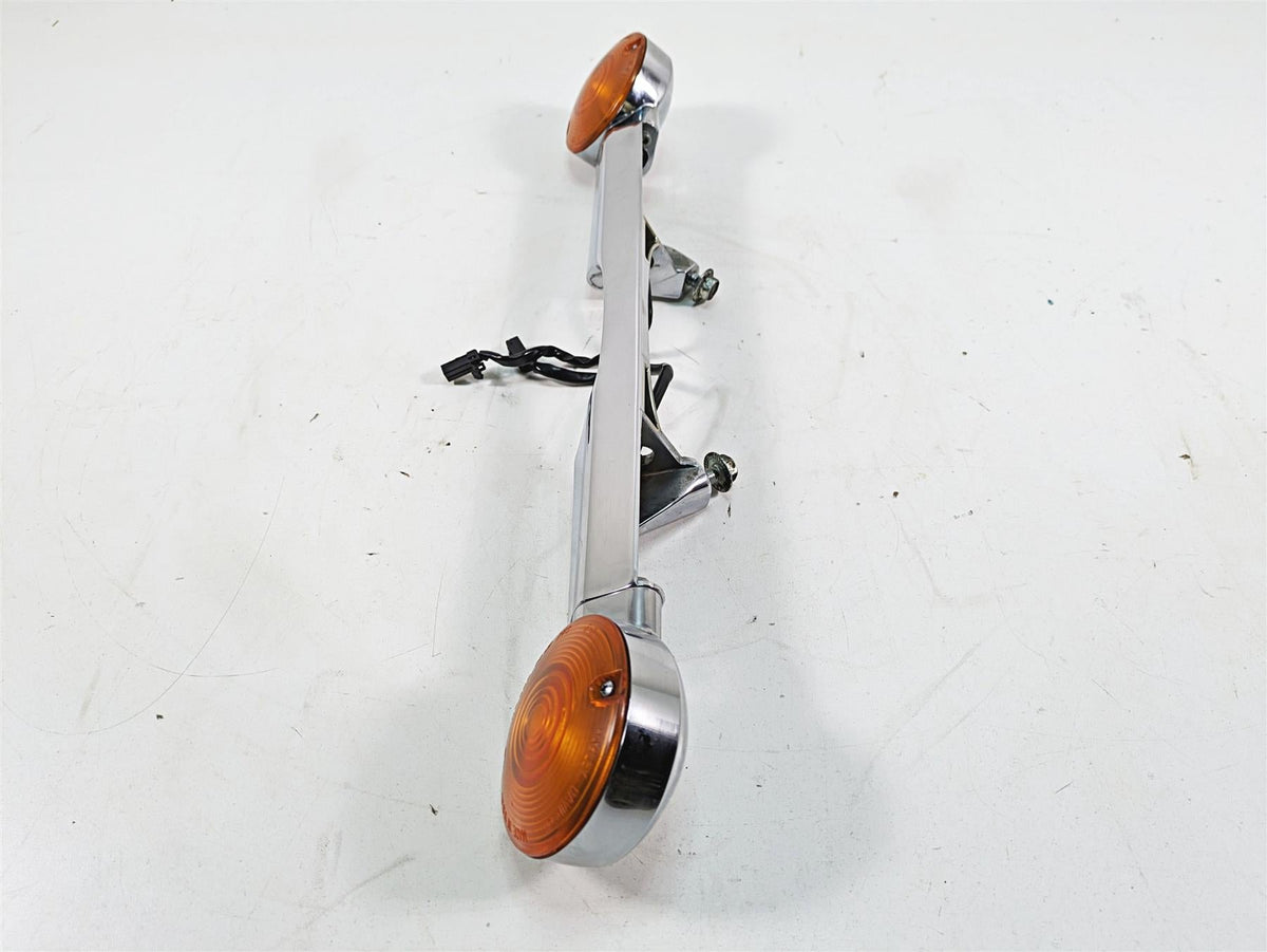 2006 Harley Touring FLHTCUI Electra Glide Rear Turn Signal Blinker Bar 69197-04 {{ shop.shopifyCountryName }} - Mototech271