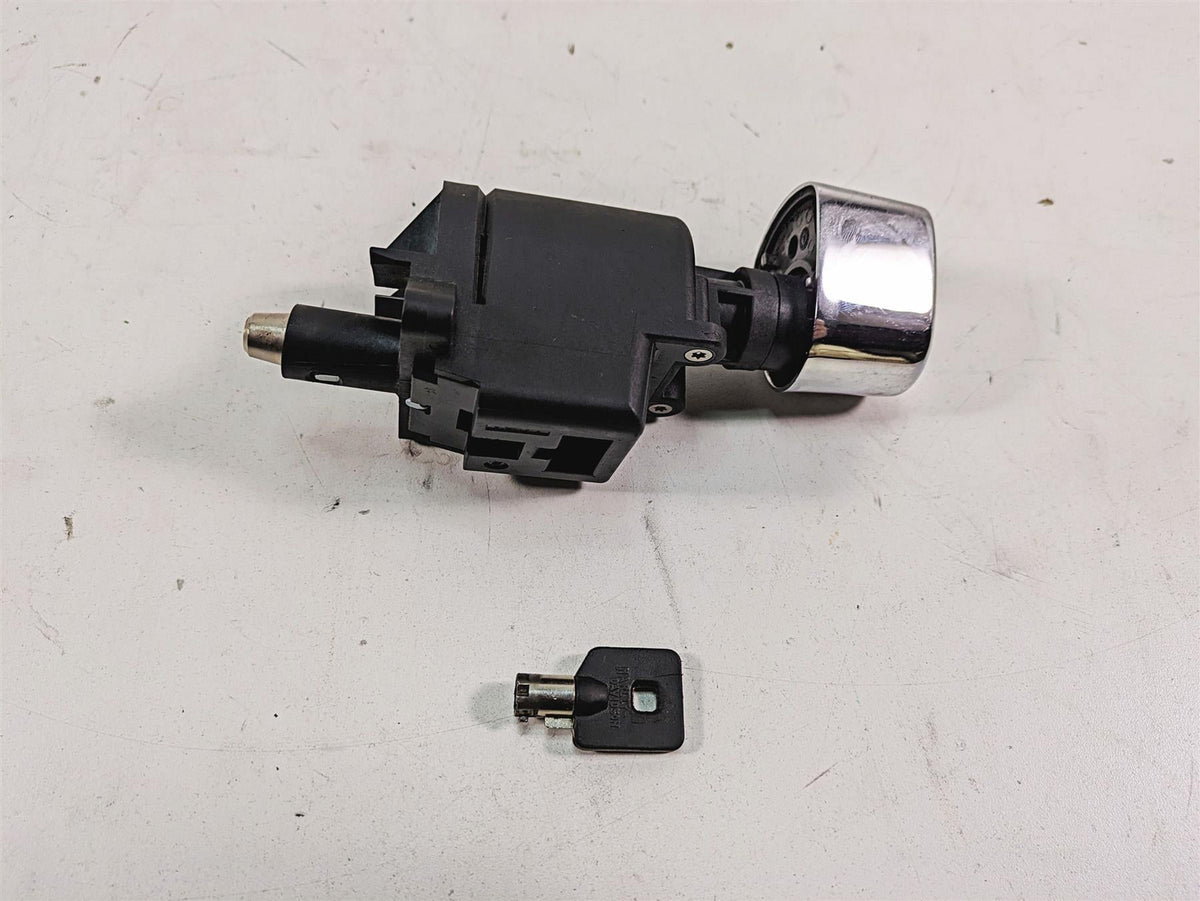 2011 Harley Touring FLTRU Road Glide Ignition Switch Key Set 71572-06 {{ shop.shopifyCountryName }} - Mototech271