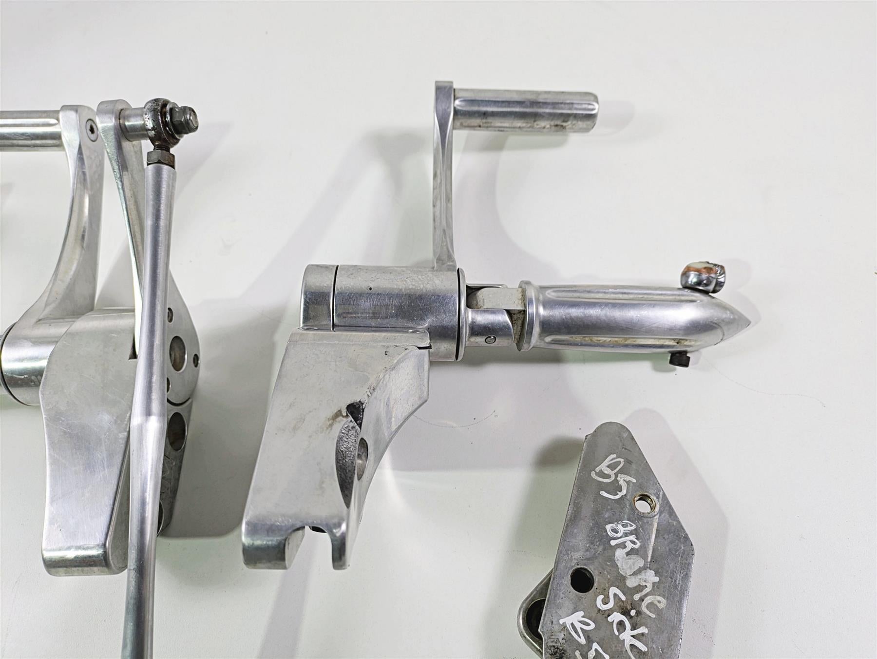 2004 Big Dog Chopper Left Right Footpeg Lever Pedals 162-000001-02 162-000002-02 {{ shop.shopifyCountryName }} - Mototech271