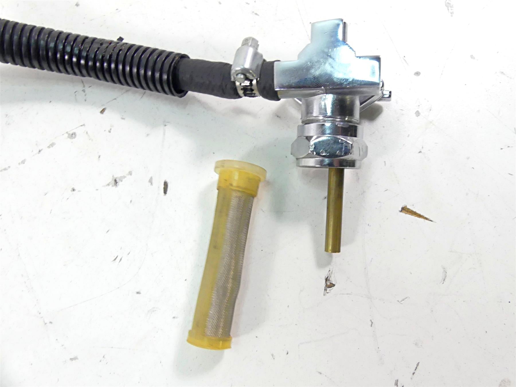 2002 Harley Touring FLHTC Electra Glide Chrome Fuel Gas Valve Petcock 61338-02 {{ shop.shopifyCountryName }} - Mototech271