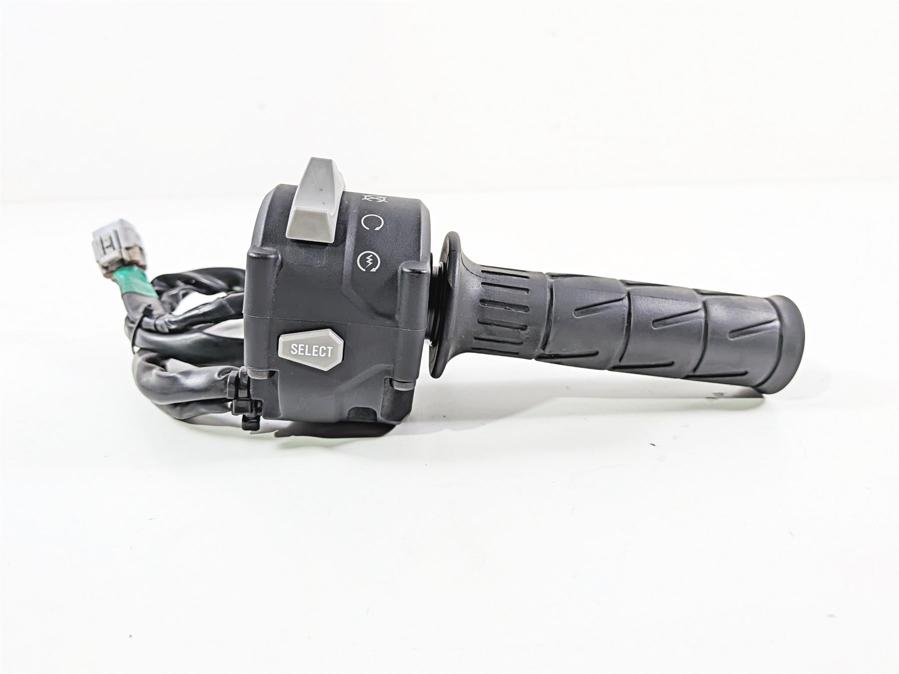 2022 Kawasaki ZX10R ZX1000 Ninja Right Hand Start Control Switch 46091-0585 {{ shop.shopifyCountryName }} - Mototech271