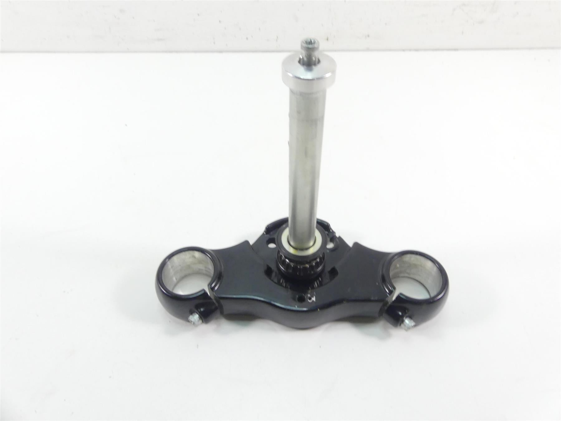 2022 Harley Softail FXBBS Street Bob Lower Triple Tree Clamp 49mm 45900170 {{ shop.shopifyCountryName }} - Mototech271