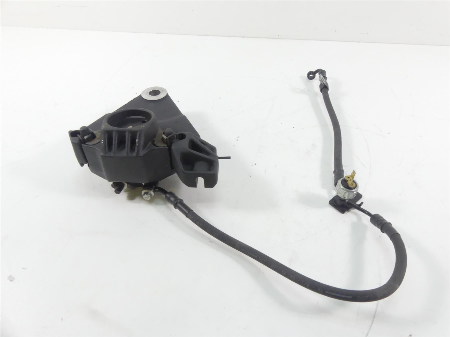 1993 Harley FXSTS Softail Springer Rear Brake Caliper + Line & Mount 44050-87 {{ shop.shopifyCountryName }} - Mototech271