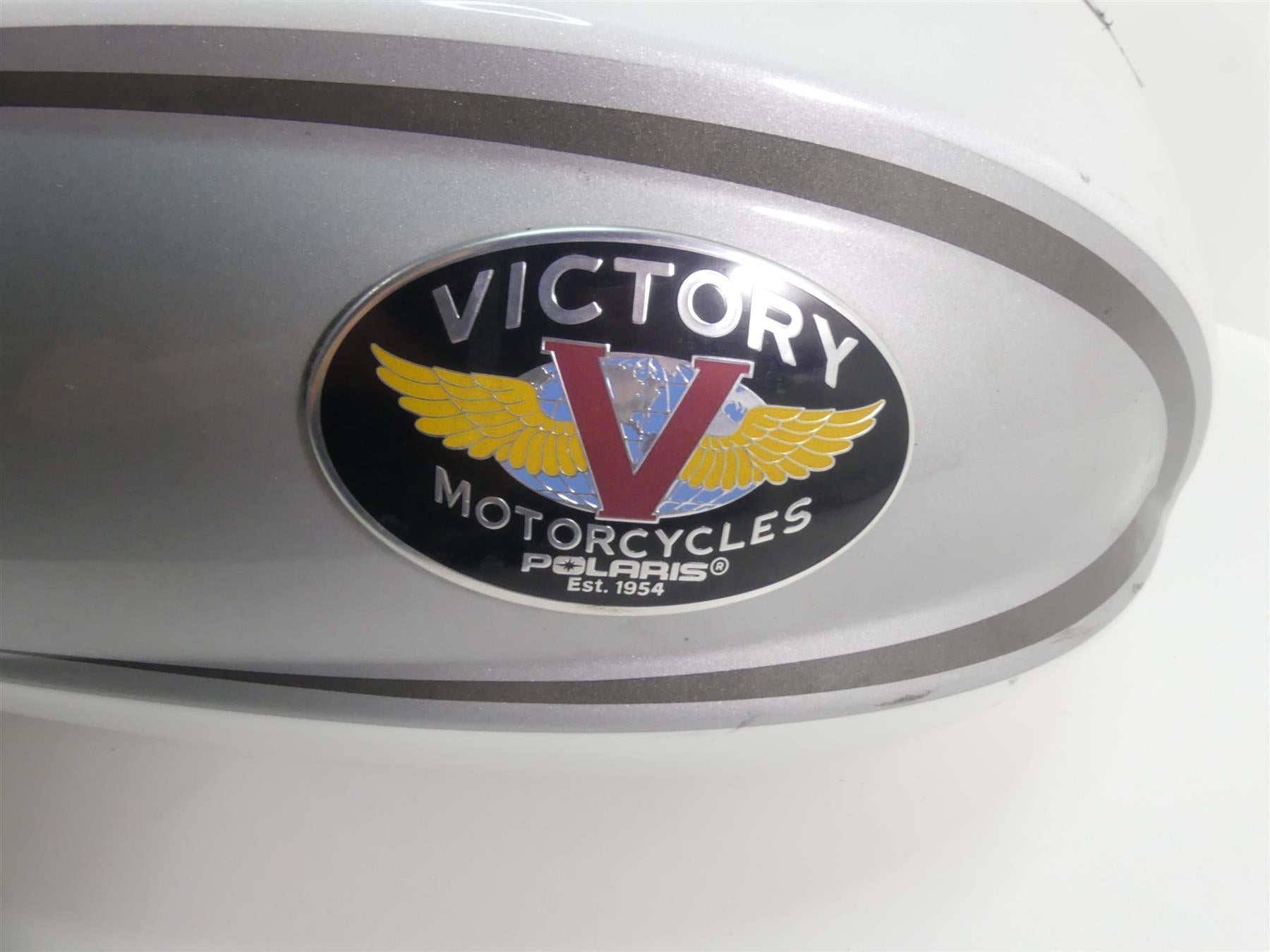2011 Victory Cross Country Fuel Gas Petrol Tank Reservoir - Read 1016149 {{ shop.shopifyCountryName }} - Mototech271