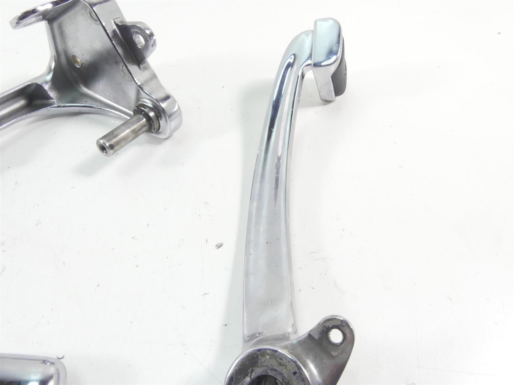 2004 Harley Softail FXSTD SE CVO Deuce Chrome Footpeg Shifter Brake Ped 33921-00 {{ shop.shopifyCountryName }} - Mototech271
