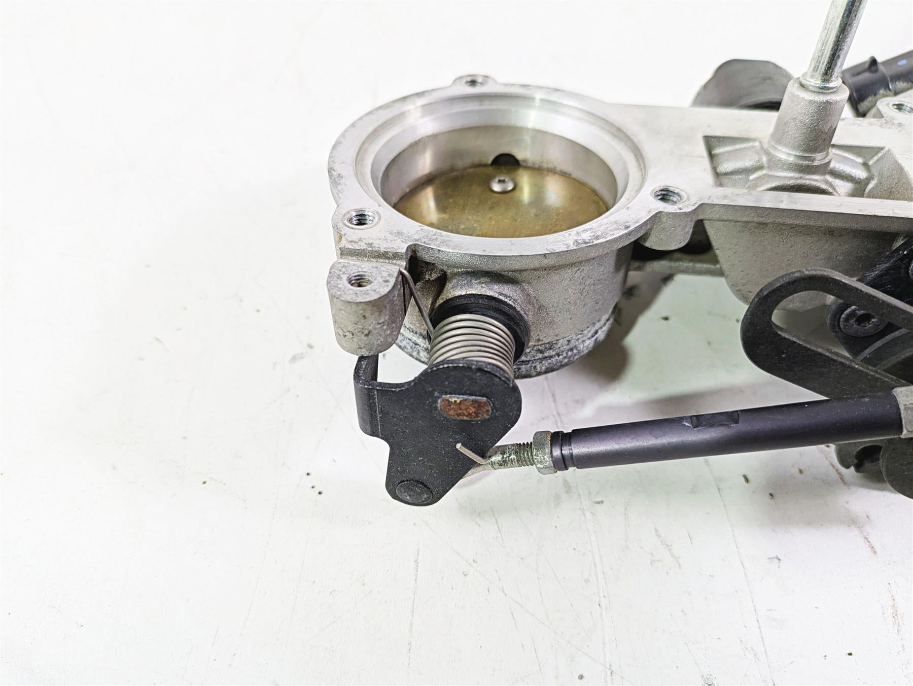 2013 Harley VRSCF Muscle Rod Throttle Body Fuel Injection 27657-01 {{ shop.shopifyCountryName }} - Mototech271