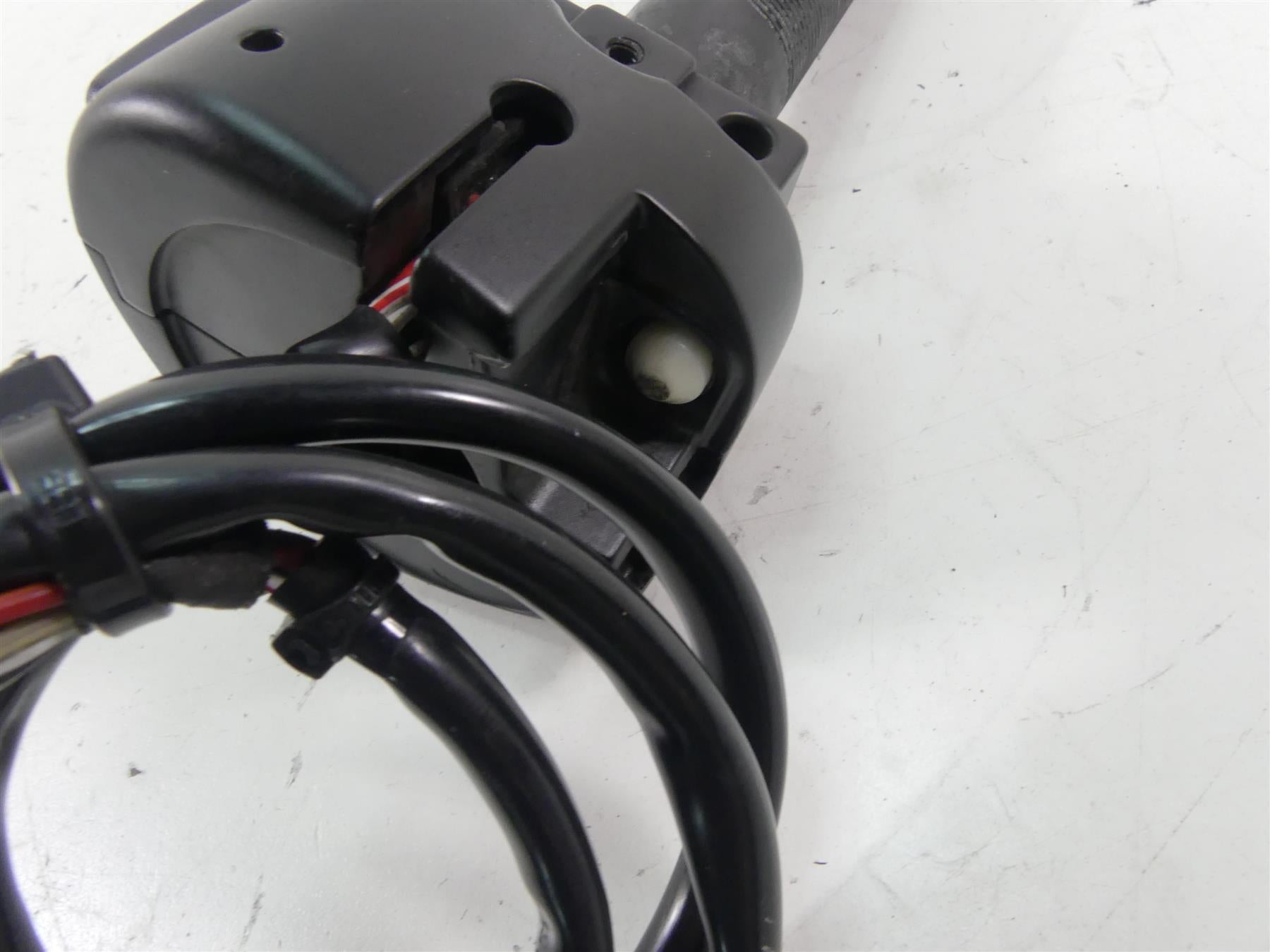 2021 Harley Softail FXBBS Street Bob Right Hand Throttle Control Switch 71500462 {{ shop.shopifyCountryName }} - Mototech271