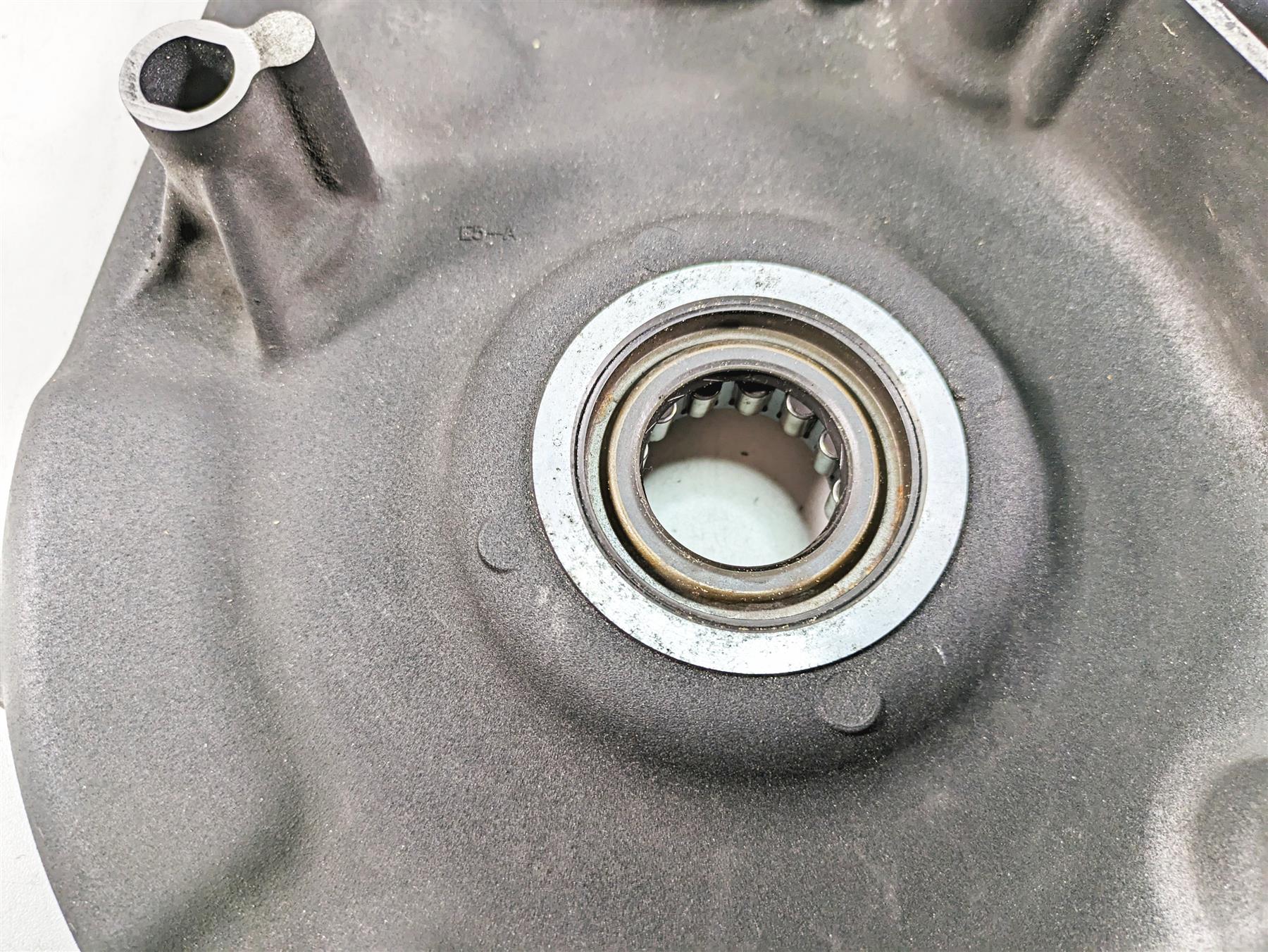 2009 Harley Softail FLSTSB Cross Bones Inner Primary Clutch Cover 60651-06B {{ shop.shopifyCountryName }} - Mototech271