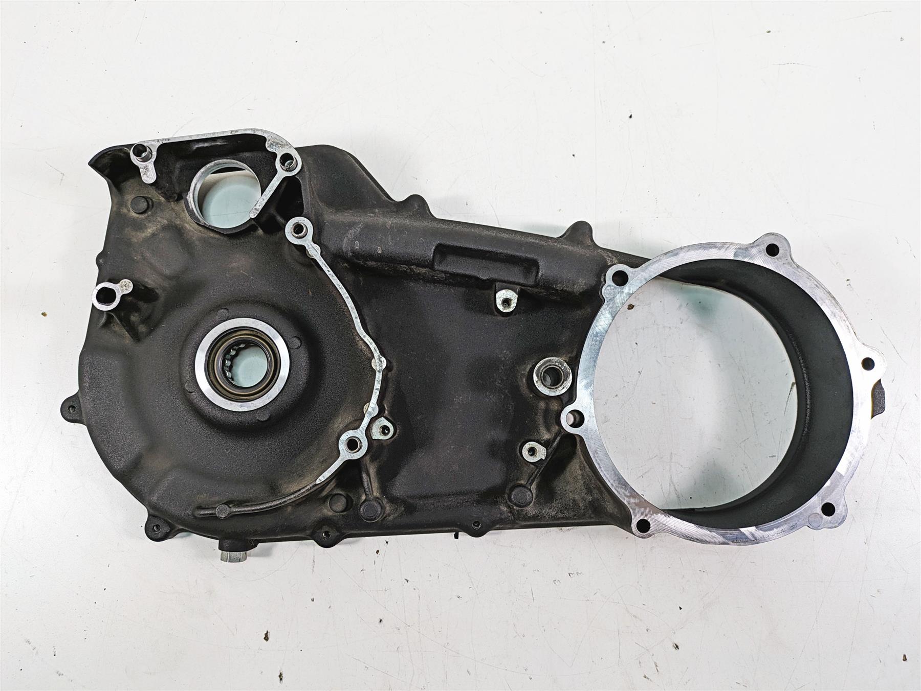 2015 Harley FXDL Dyna Low Rider Inner Primary Drive Clutch Cover Mid 60681-06 {{ shop.shopifyCountryName }} - Mototech271