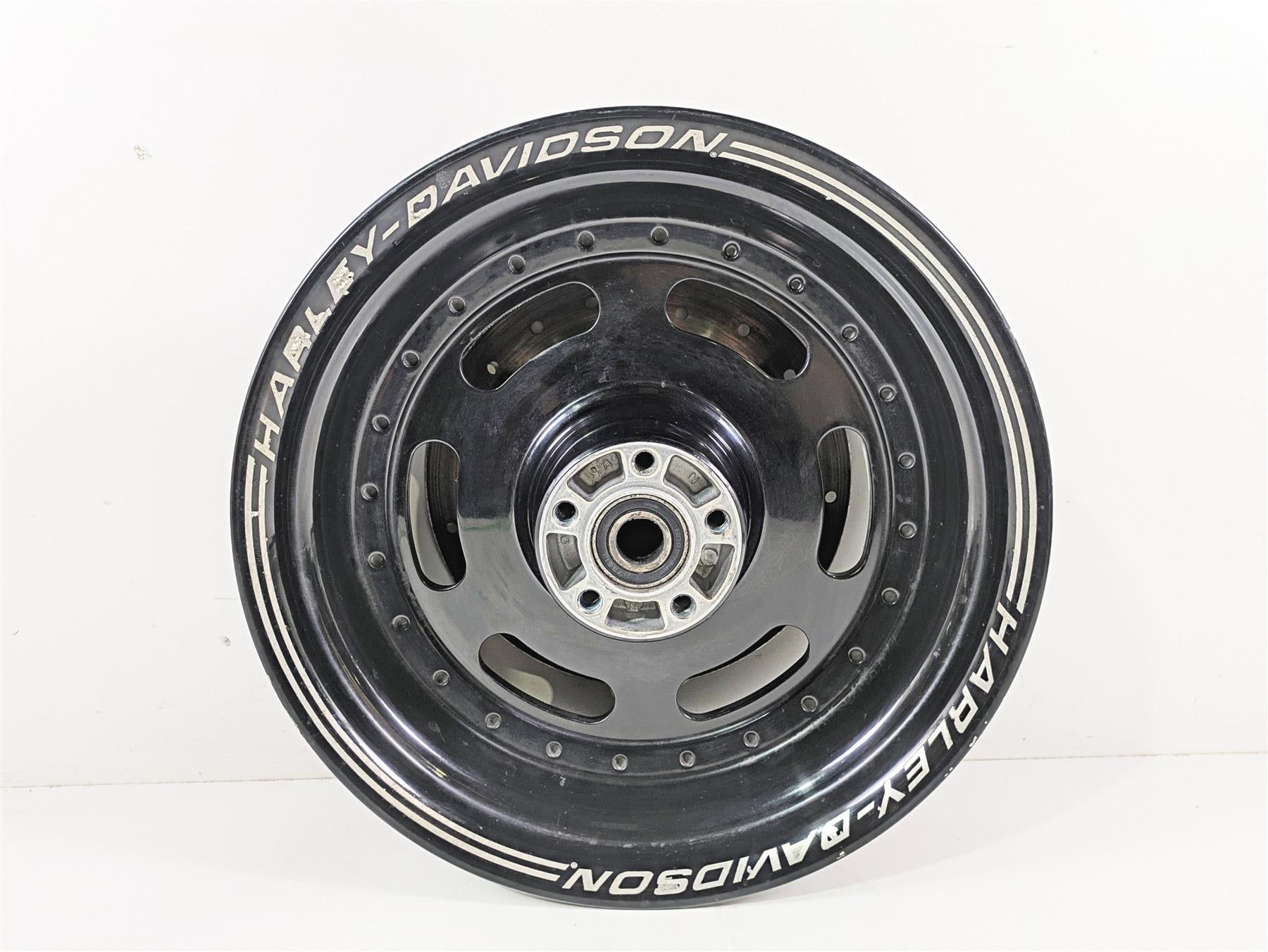 2014 Harley FXDF Dyna Fat Bob Rear Wheel Rim 16x5 Black - Read 40900261 {{ shop.shopifyCountryName }} - Mototech271