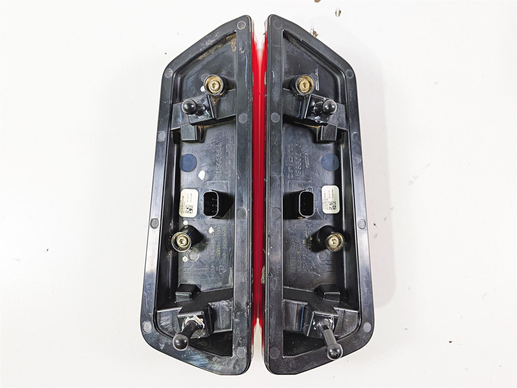 2020 Honda Talon SXS1000 S2R 1000R Taillight Tail Light Lamp Set 33700-HL6-A01 {{ shop.shopifyCountryName }} - Mototech271