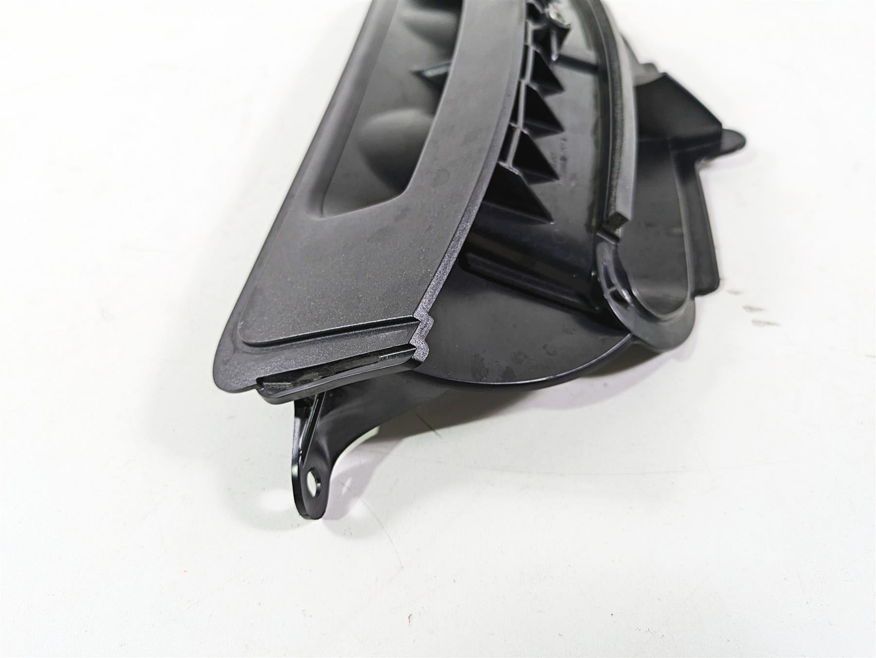 2020 Harley Touring FLHT Electra Glide Front Fairing Air Inlet Vent 29200088A {{ shop.shopifyCountryName }} - Mototech271