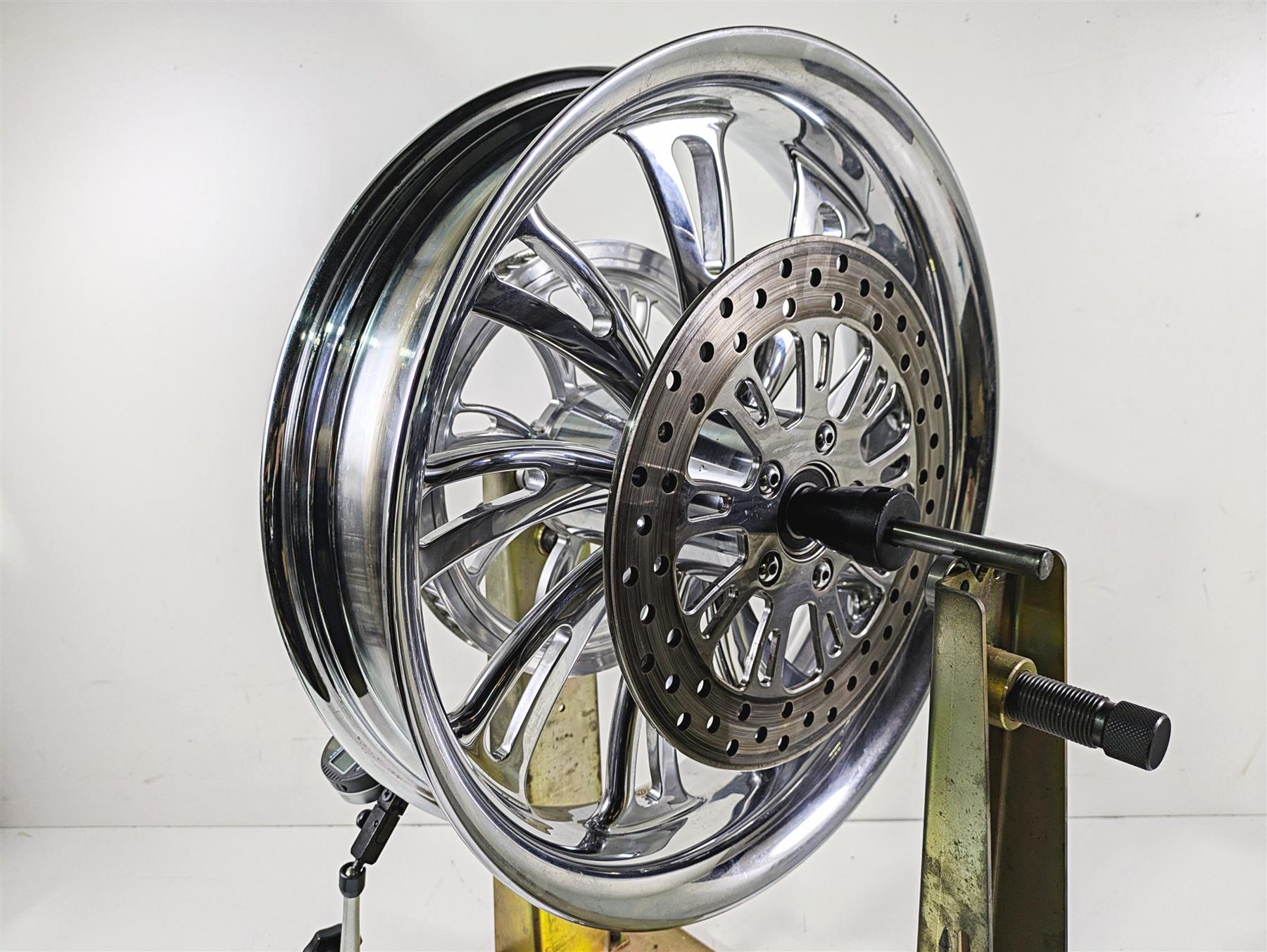 2007 Harley Touring Glide Twisted Vortex Style Chrome Front Rear Wheel Rim 21" & 18" {{ shop.shopifyCountryName }} - Mototech271